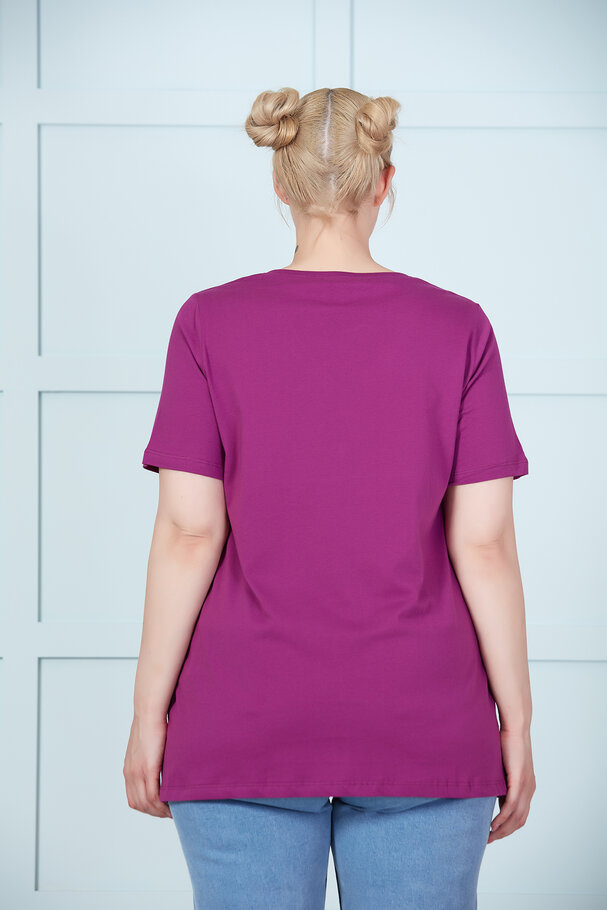 V-NECK BASIC T-SHIRT