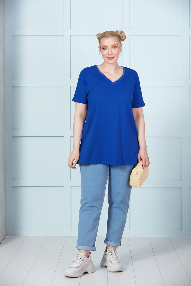 V-NECK BASIC T-SHIRT