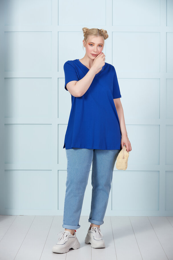 V-NECK BASIC T-SHIRT