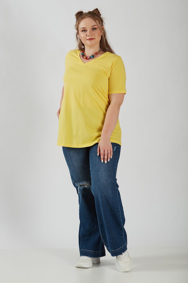 V-NECK BASIC T-SHIRT
