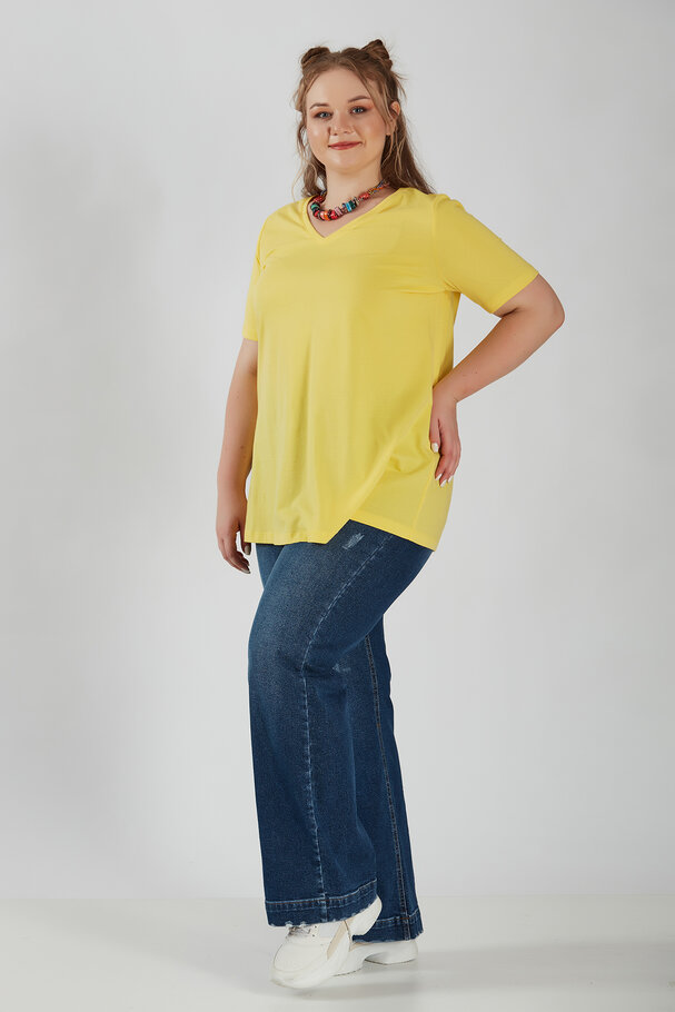 V-NECK BASIC T-SHIRT