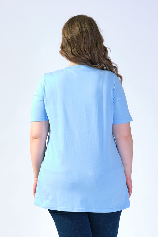 V-NECK BASIC T-SHIRT