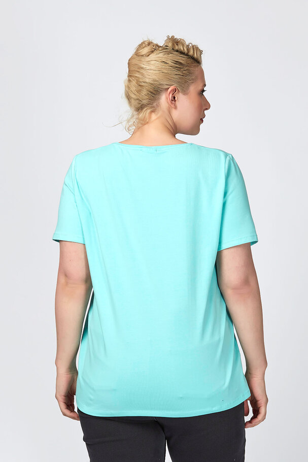 V-NECK BASIC T-SHIRT