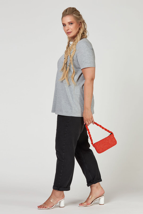 V-NECK BASIC T-SHIRT