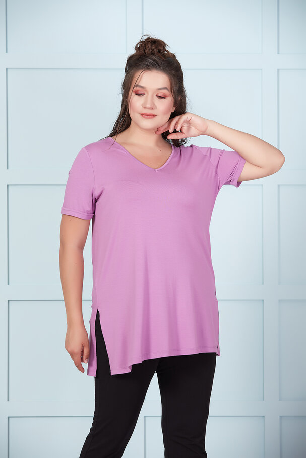 V-NECK BASIC T-SHIRT WITH VENTS