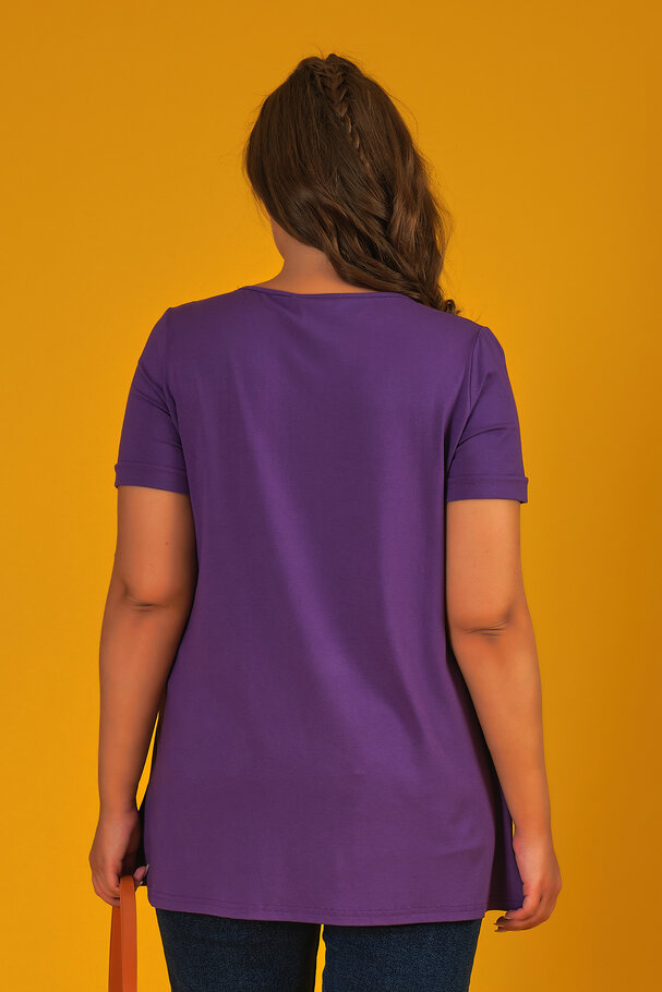 V-NECK BASIC T-SHIRT WITH VENTS