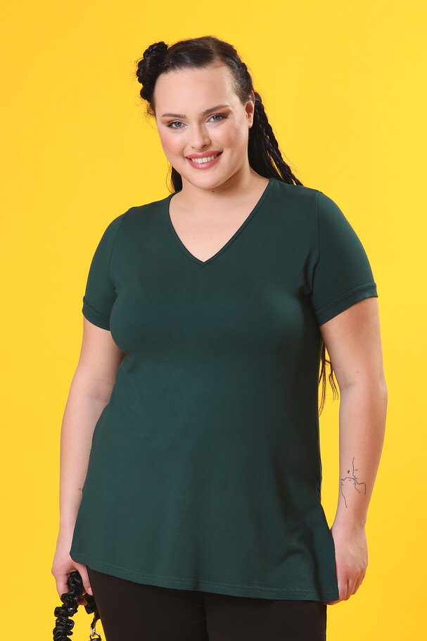 V-NECK BASIC T-SHIRT WITH VENTS