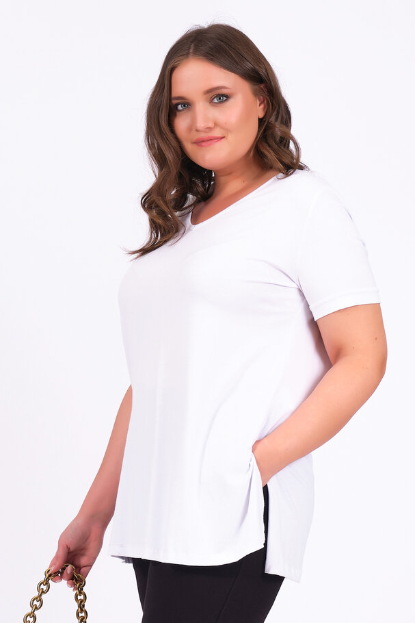 V-NECK BASIC T-SHIRT WITH VENTS