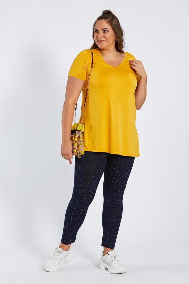 V-NECK BASIC T-SHIRT WITH VENTS