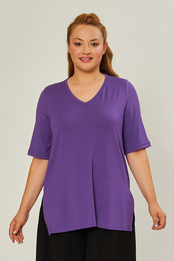 V-NECK CASTING VISCOSE LYCRA T-SHIRT