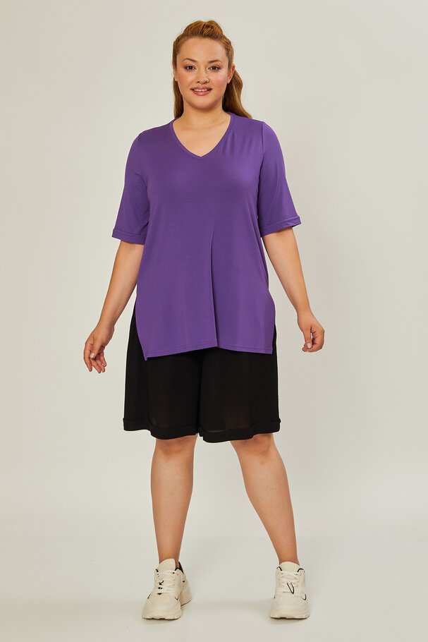 V-NECK CASTING VISCOSE LYCRA T-SHIRT