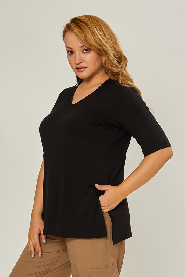 V-NECK CASTING VISCOSE LYCRA T-SHIRT