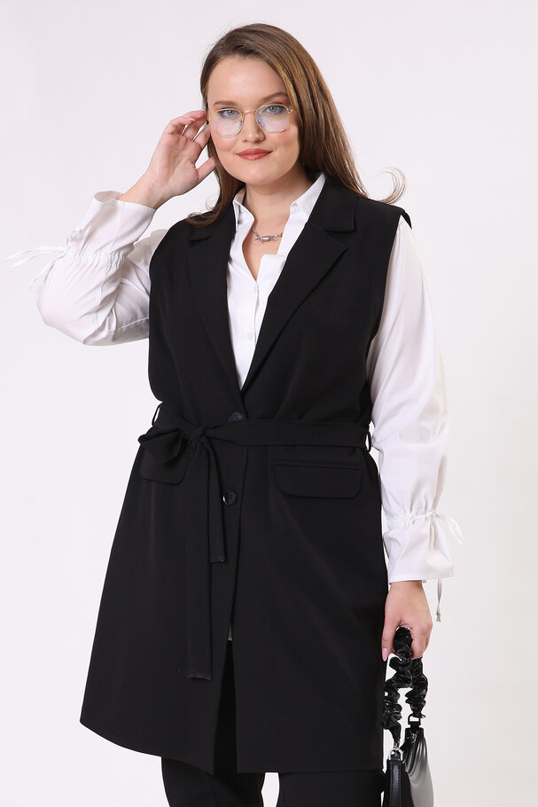 WAISTCOAT WITH BELT