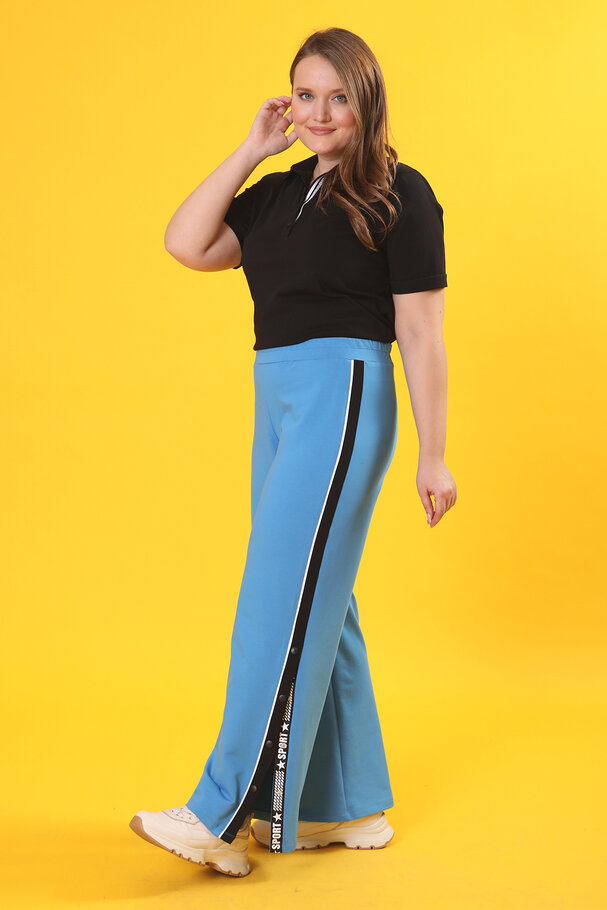 WIDE-LEG JOGGER WITH SNAP-BUTTON DETAIL