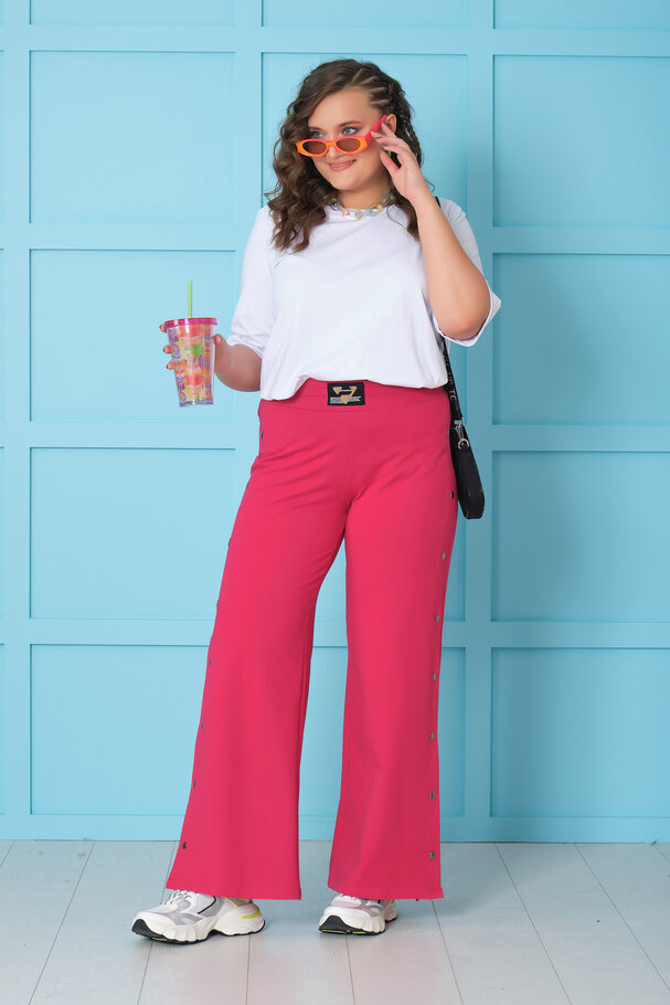 WIDE-LEG JOGGER WITH SNAP-BUTTON DETAIL
