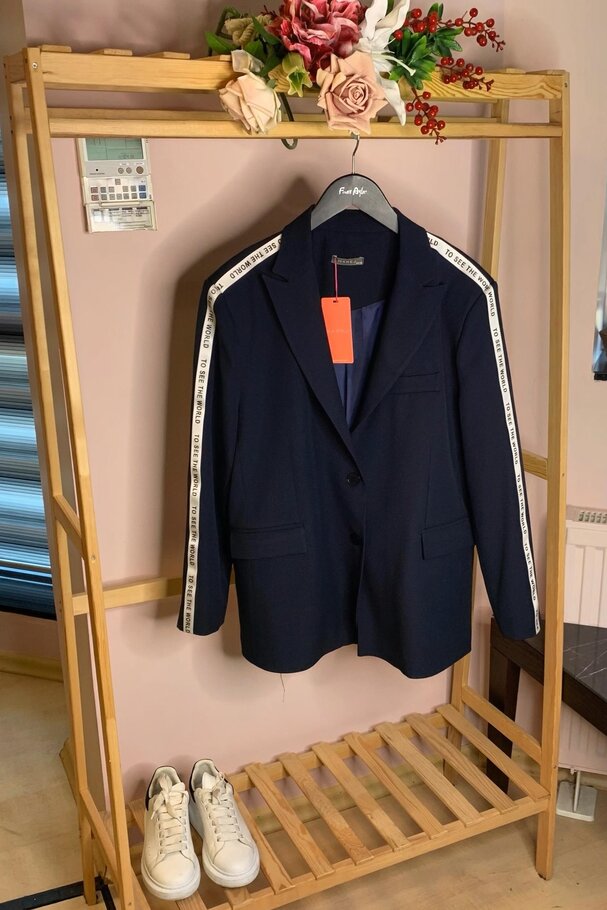 YANI ŞERİT DETAYLI BLAZER CEKET