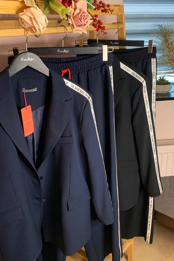 YANI ŞERİT DETAYLI BLAZER CEKET